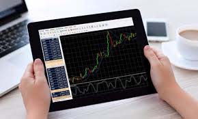 钢铁行业公司财务总监PK：50岁以上CFO成为中坚力量 宝钢股份王娟年薪超200万行业第一